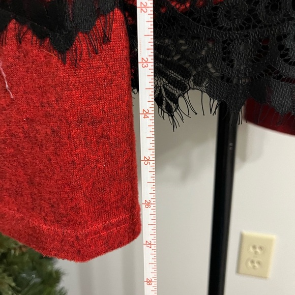Red Asymmetrical Boxy Blouse with Black Lace Detail - Picture 3 of 6